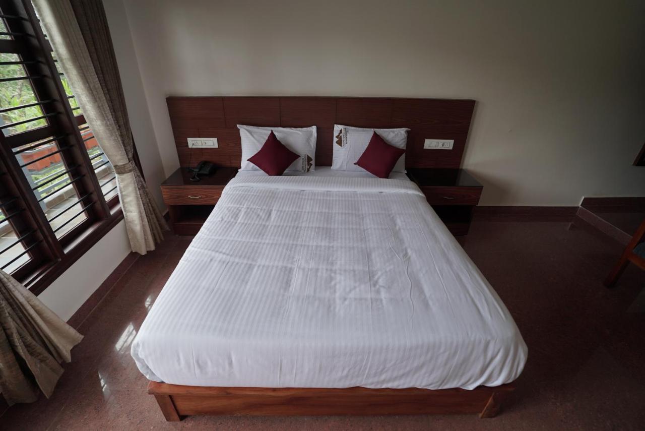 Coorggavadana Hotel Madikeri Kültér fotó