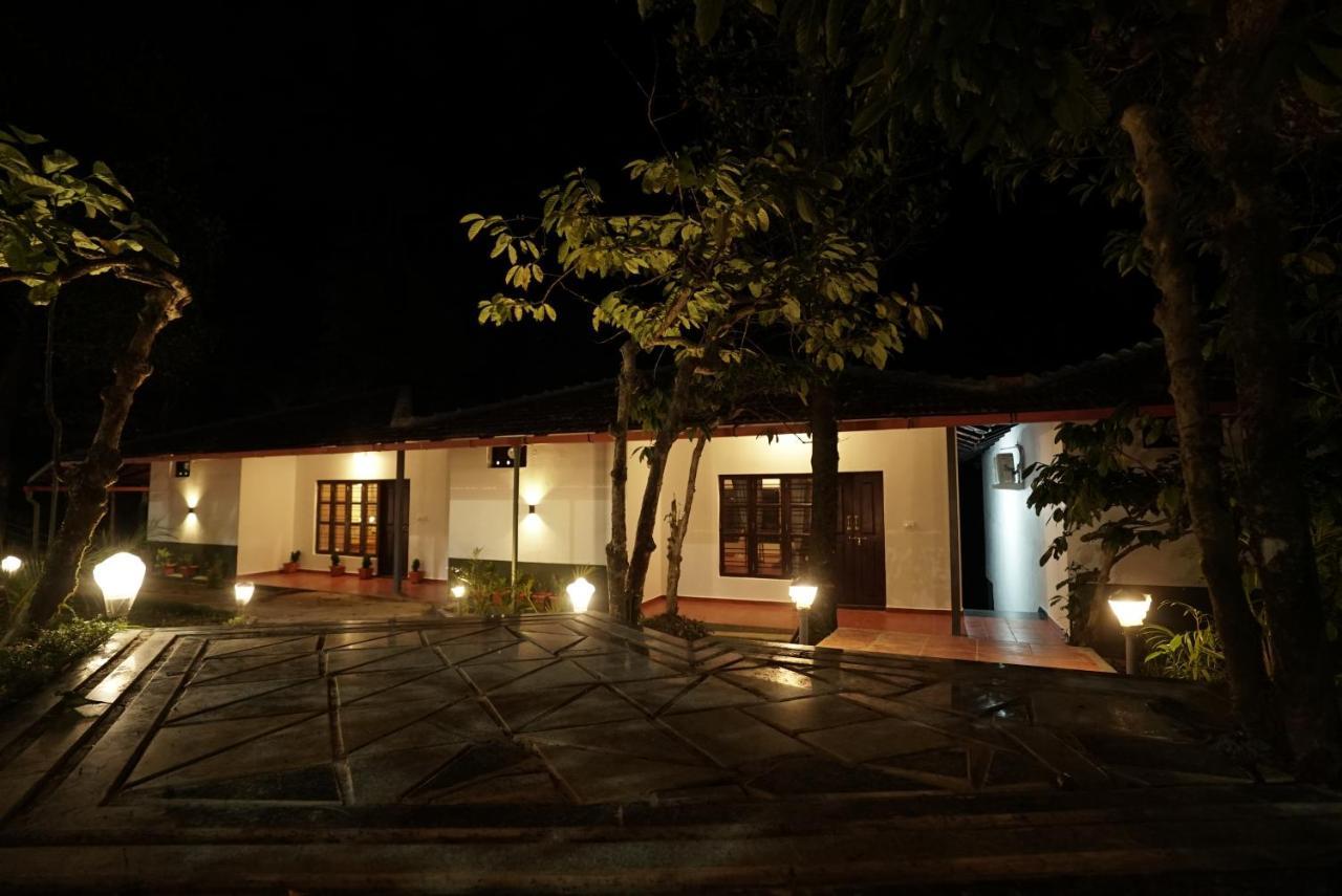 Coorggavadana Hotel Madikeri Kültér fotó