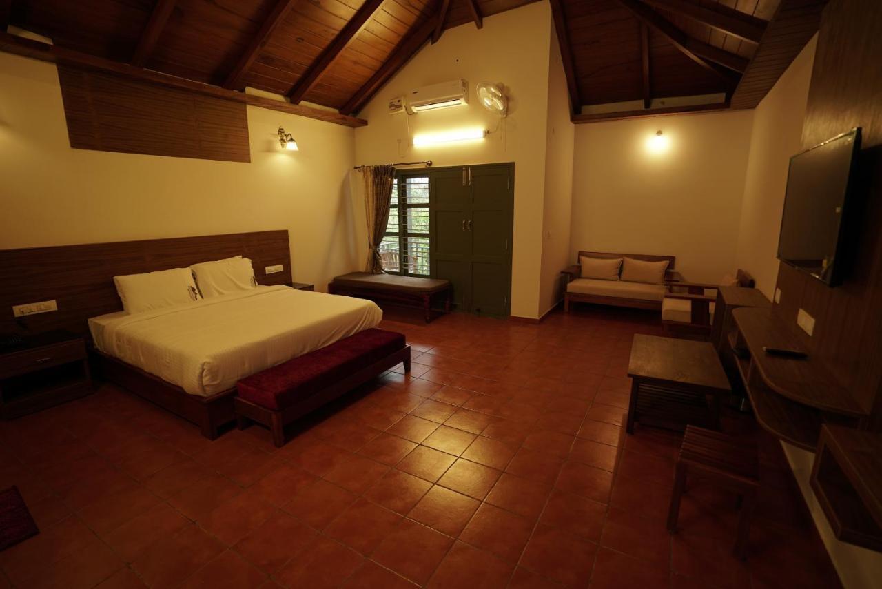 Coorggavadana Hotel Madikeri Kültér fotó