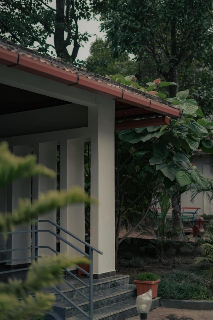 Coorggavadana Hotel Madikeri Kültér fotó